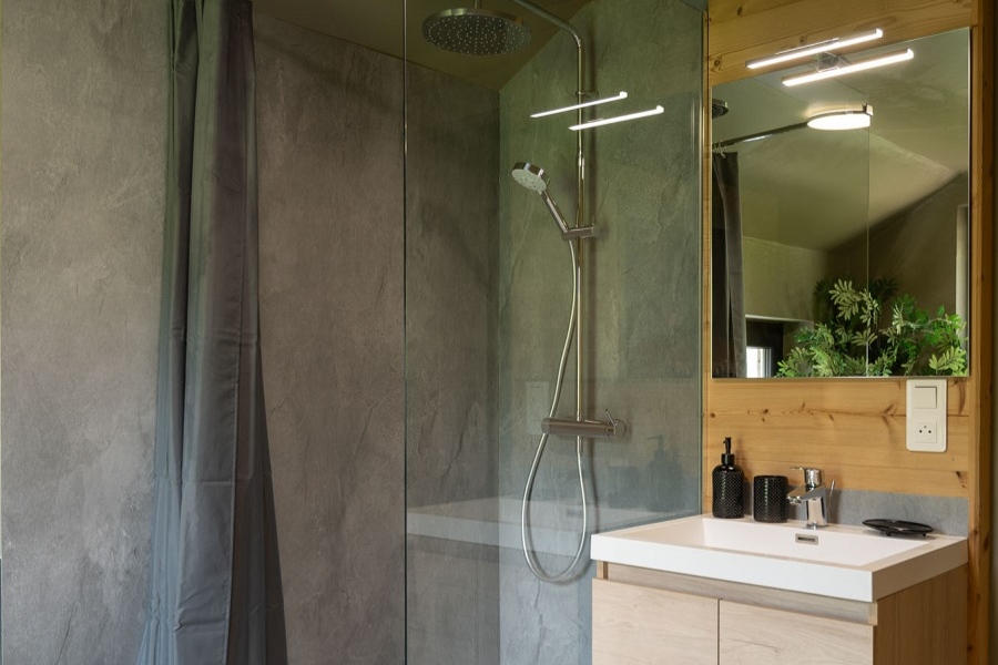 salle de douche gite poli resort location vosges gerardmer groupe 