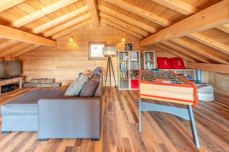 chalet la taniere salle de jeux 