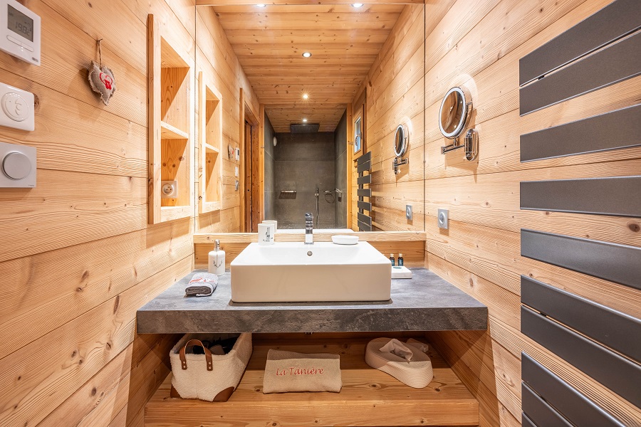 chalet la taniere salle de douche