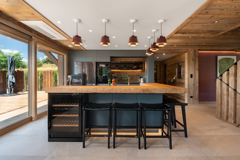 cuisine chalet pere meleze luxe location vosges